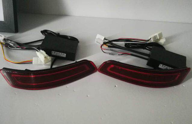 Hot selling 2014-2017 reflector rear bumper lamp brake signal light for corolla back light