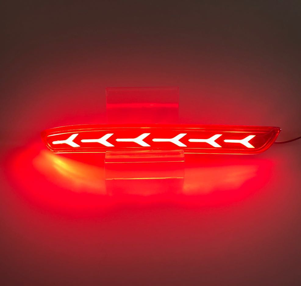 Cheapest price reflector rear bumper light for TO/YO/TA INNOVA brake light 2016-2019